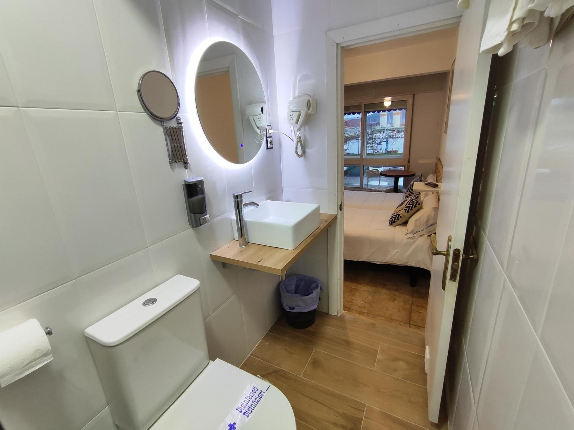 Hostal Lucy Santander Bagian luar foto