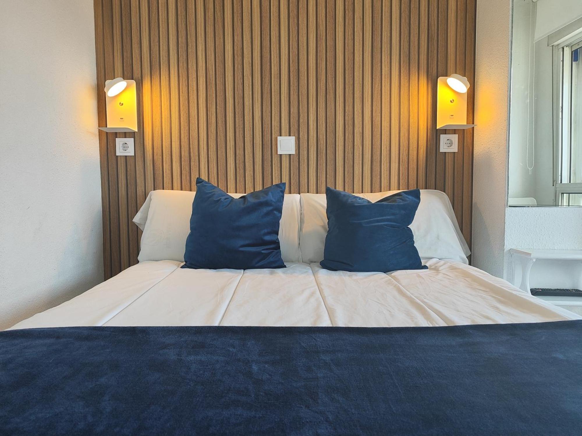 Hostal Lucy Santander Bagian luar foto